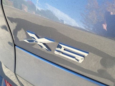 New 2026 BMW X5 xDrive40i w/ Climate Comfort Package image 14