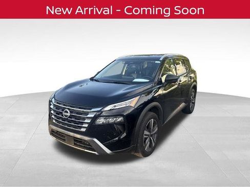 Certified 2026 Nissan Rogue SL FWD image 2