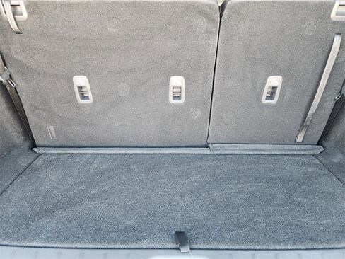 Used 2025 Nissan Pathfinder SV image 21