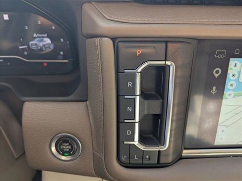 Used 2023 GMC Yukon XL Denali RWD image 11