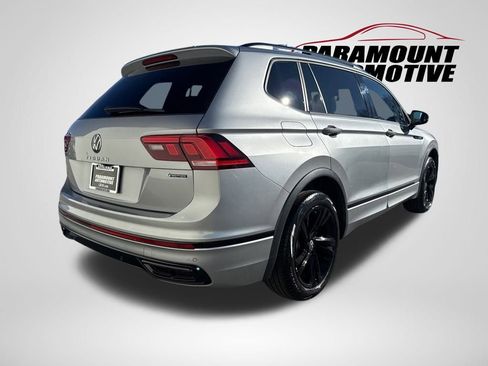 Certified 2024 Volkswagen Tiguan SE R-Line image 7