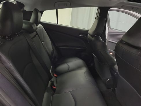 Used 2017 Toyota Prius Four w/ Advanced Technology Package FWD image 28