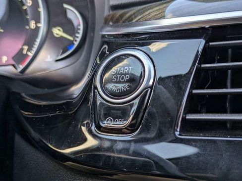 Used 2018 BMW 530i image 28