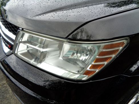 Used 2014 Dodge Journey SXT w/ Flexible Seating Group image 10