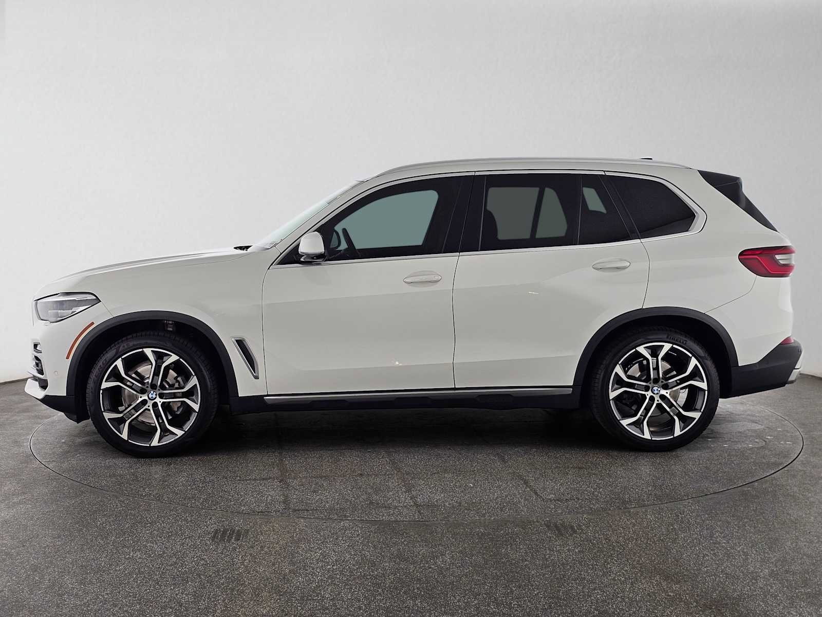 Used 2021 BMW X5 sDrive40i w/ Convenience Package RWD image 6