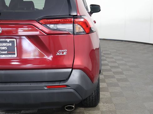Used 2022 Toyota RAV4 XLE AWD/4WD image 14