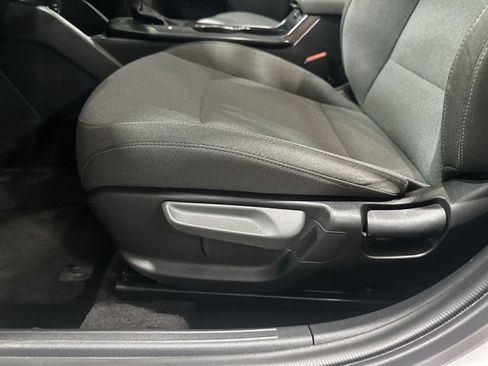 Used 2025 Kia K4 FWD image 18