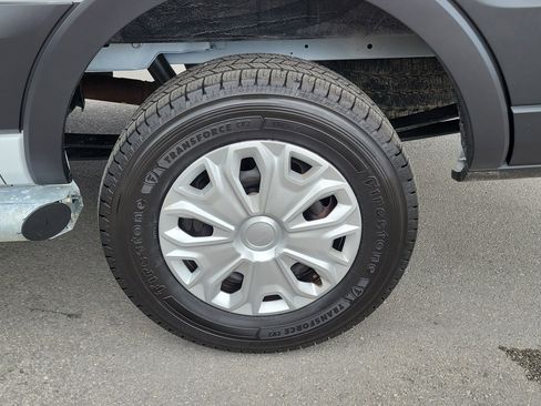 Used 2024 Ford Transit 250 Low Roof w/ Exterior Upgrade Package image 28