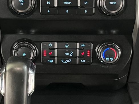 Used 2020 Ford F150 XLT w/ Equipment Group 302A Luxury AWD/4WD image 21