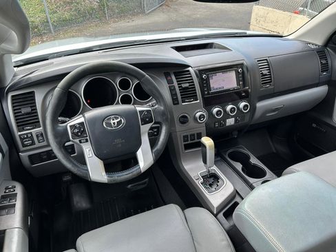 Used 2014 Toyota Sequoia Limited AWD/4WD image 15