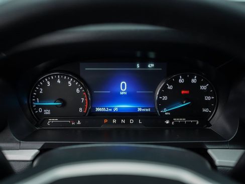 Used 2023 Ford Explorer XLT image 28