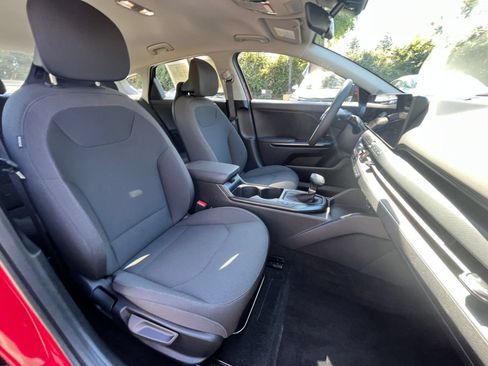 Used 2026 Kia K4 FWD image 35