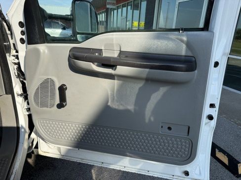 Used 2007 Ford F350 XL image 23