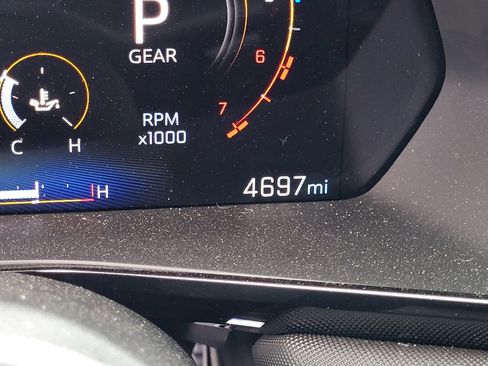 Used 2024 Chevrolet Colorado Z71 w/ Z71 Convenience Package 2 image 26