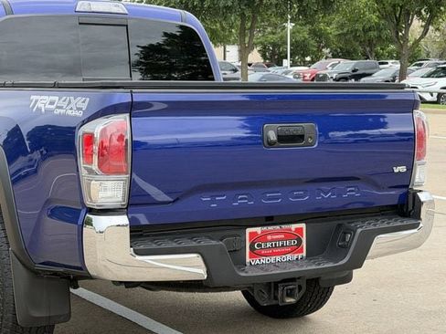 Used 2023 Toyota Tacoma TRD Off-Road AWD/4WD image 6