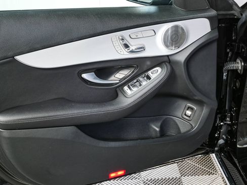 Used 2021 Mercedes-Benz C 300 Sedan w/ Premium Package image 6