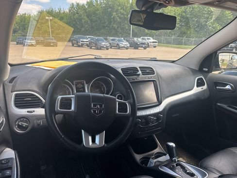 Used 2014 Dodge Journey R/T w/ Flexible Seating Group AWD/4WD image 9