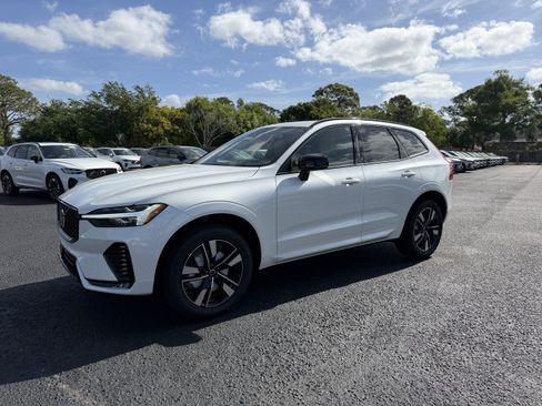 New 2026 Volvo XC60 B5 Core AWD/4WD image 7