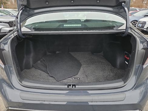 Used 2023 Toyota Corolla SE w/ Carpet Mat Package (TMS) image 29