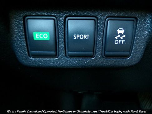 Used 2015 Nissan Sentra SV FWD image 34