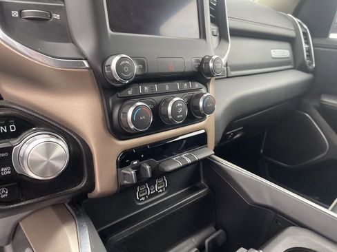 Used 2022 RAM 1500 Laramie AWD/4WD image 16