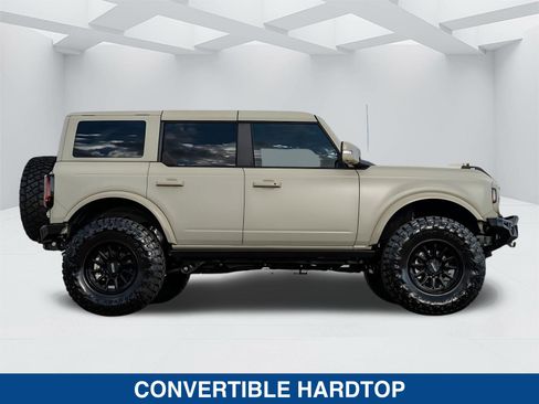New 2025 Ford Bronco Badlands AWD/4WD image 3