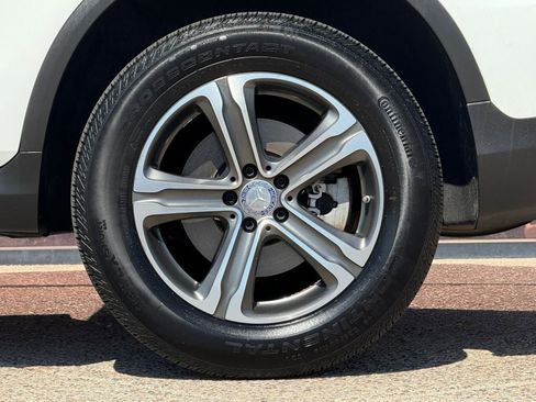 Used 2016 Mercedes-Benz GLC 300 4MATIC image 58