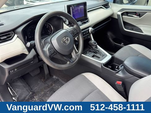 Used 2023 Toyota RAV4 XLE w/ Convenience Package FWD image 9