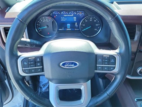 Used 2024 Ford Expedition Limited image 28