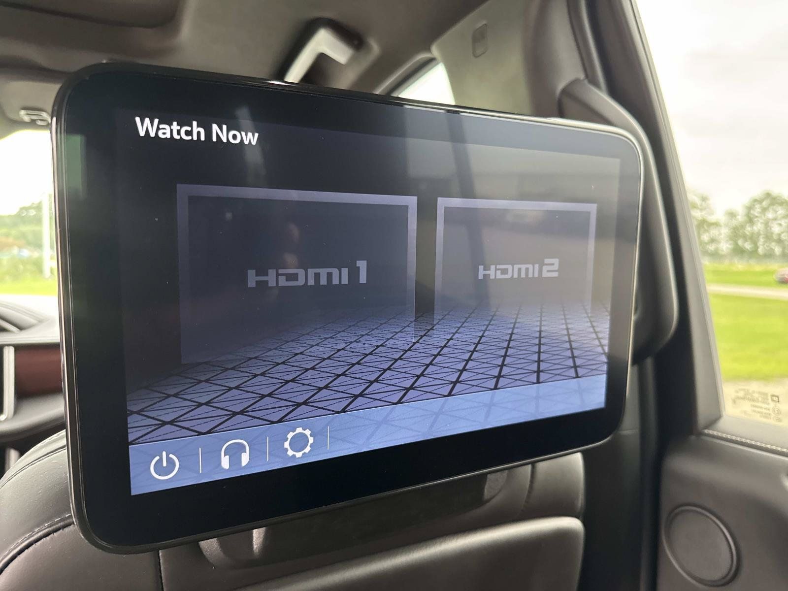 Used 2024 GMC Yukon Denali Ultimate AWD/4WD image 20