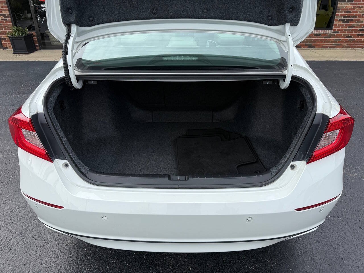 Used 2021 Honda Accord EX-L image 21
