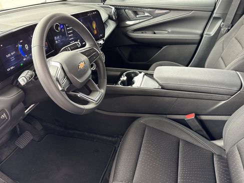 New 2025 Chevrolet Blazer EV LT image 10