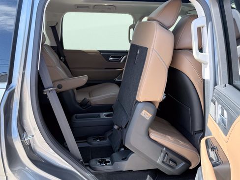 Used 2025 INFINITI QX80 Sensory AWD/4WD image 48