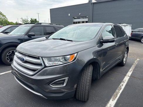 Used 2017 Ford Edge SEL w/ Equipment Group 201A AWD/4WD image 2