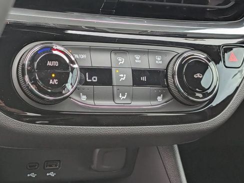 New 2026 Buick Envista Sport Touring w/ Convenience I Package FWD image 13