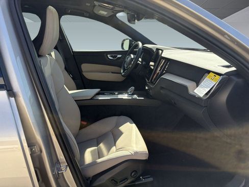 New 2026 Volvo XC60 B5 Core w/ Climate Package image 28