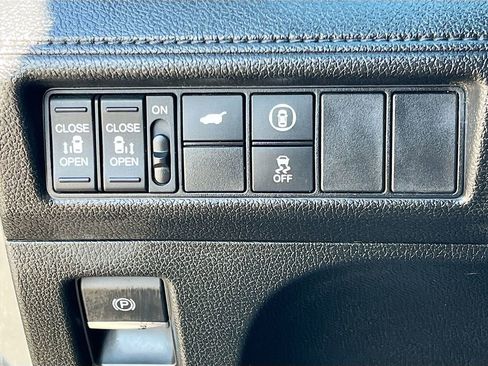 Used 2024 Honda Odyssey EX-L image 10