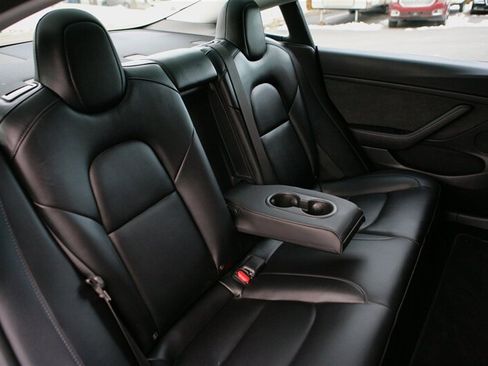 Used 2022 Tesla Model 3 Long Range image 16