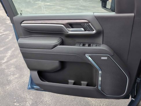 New 2026 Chevrolet Silverado 2500 LTZ w/ LTZ Premium Package image 22