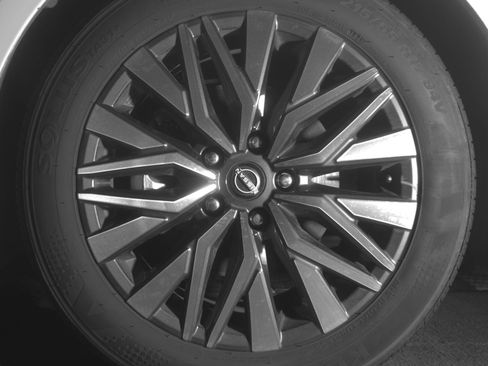 Used 2025 Nissan Altima 2.5 SV image 12