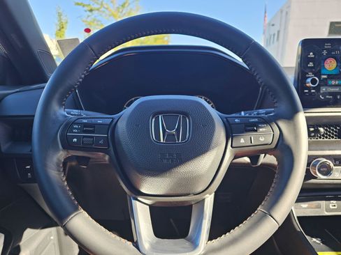 Used 2025 Honda CR-V Sport-L image 25