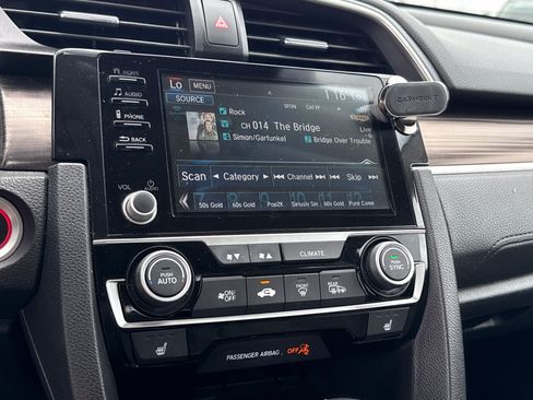 Certified 2020 Honda Civic EX image 27