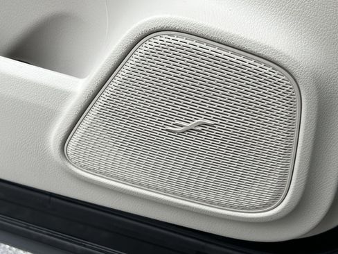 New 2026 Mercedes-Benz GLB 250 4MATIC image 41