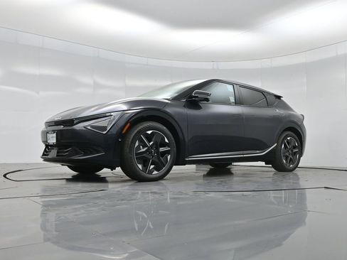 New 2025 Kia EV6 Wind AWD/4WD image 51