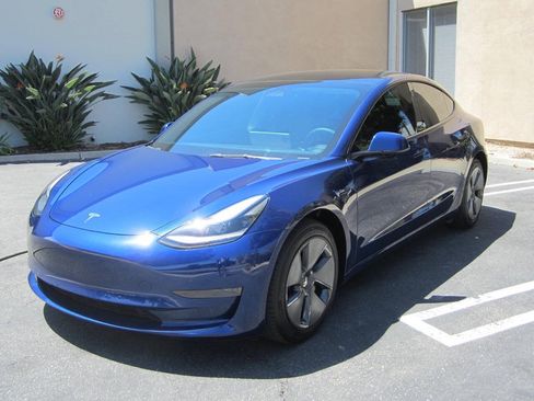 Used 2022 Tesla Model 3 RWD image 6