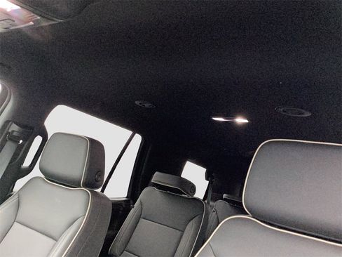 Used 2024 Chevrolet Tahoe Premier image 24