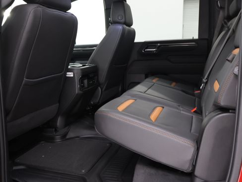 Used 2025 GMC Sierra 2500 AT4 w/ AT4 Premium Plus Package AWD/4WD image 43