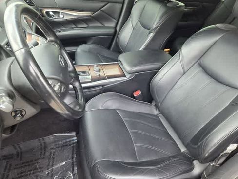 Used 2015 INFINITI Q70 L 3.7 w/ Deluxe Touring Package RWD image 10