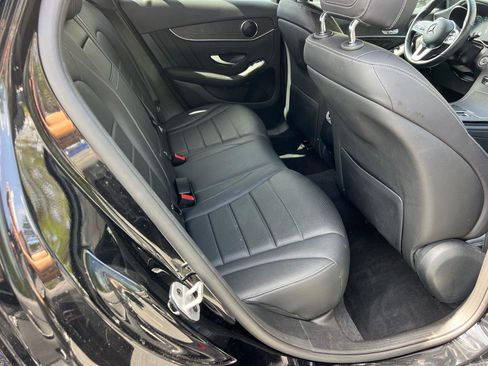 Used 2022 Mercedes-Benz GLC 300 4MATIC image 16