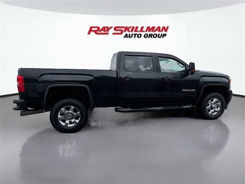 Used 2018 GMC Sierra 2500 SLT w/ Duramax Plus Package image 6
